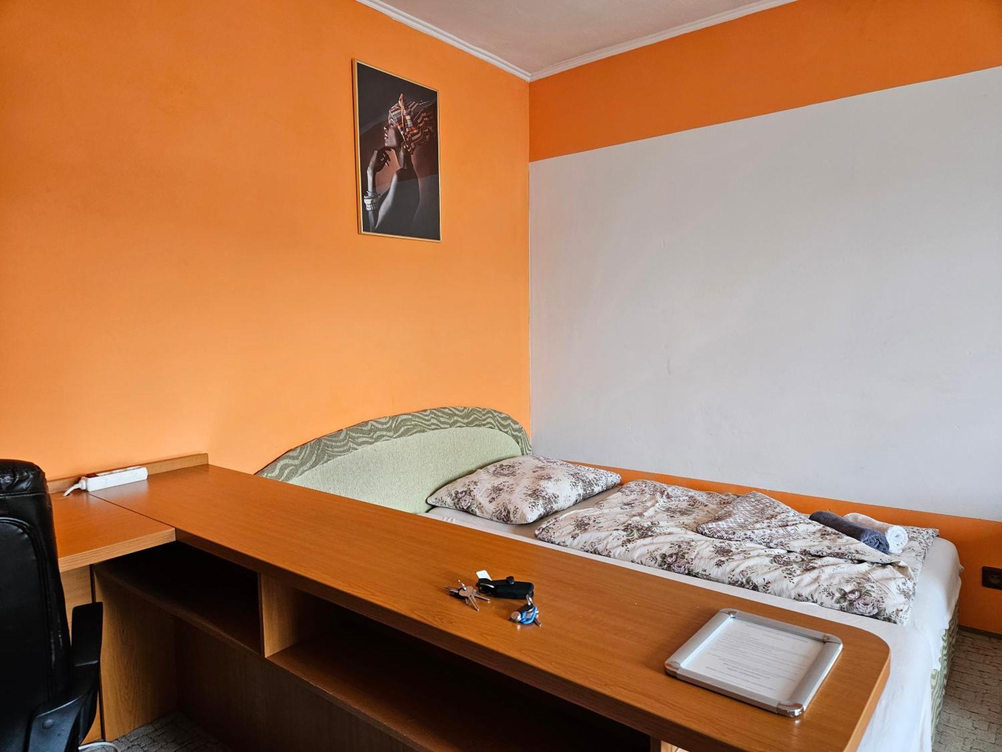 Apartment Wolf Pokojne V Povazskej Bystrici Ticha Lokalita S Parkovanim Vsade Blizko Vhodne Pre Pracovne Cesty Turistiku Aj Oddych Plne Vybavena Kuchyna Povazska Bystrica